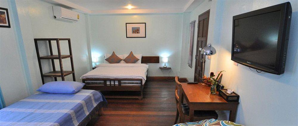 Pier 42 Boutique Resort & Spa Чалонг Экстерьер фото